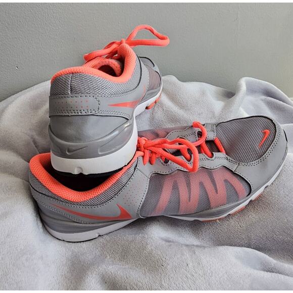 Nike Women’s Training Flex TR 2 Grey / Neon Pink Running Shoes Sneakers Size 9.5 - Picture 5 of 7